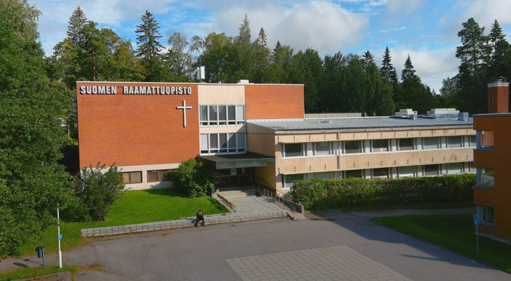 Suomen Raamattuopisto rakennus